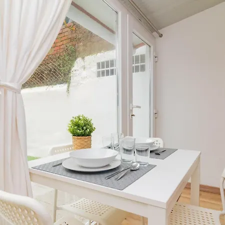 Lovely & Bright Family Flat W/ Patio * Lisboa