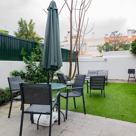 דירה Lovely & Bright Family Flat W/ Patio *