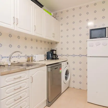 Apartmán Lovely & Bright Family Flat W/ Patio